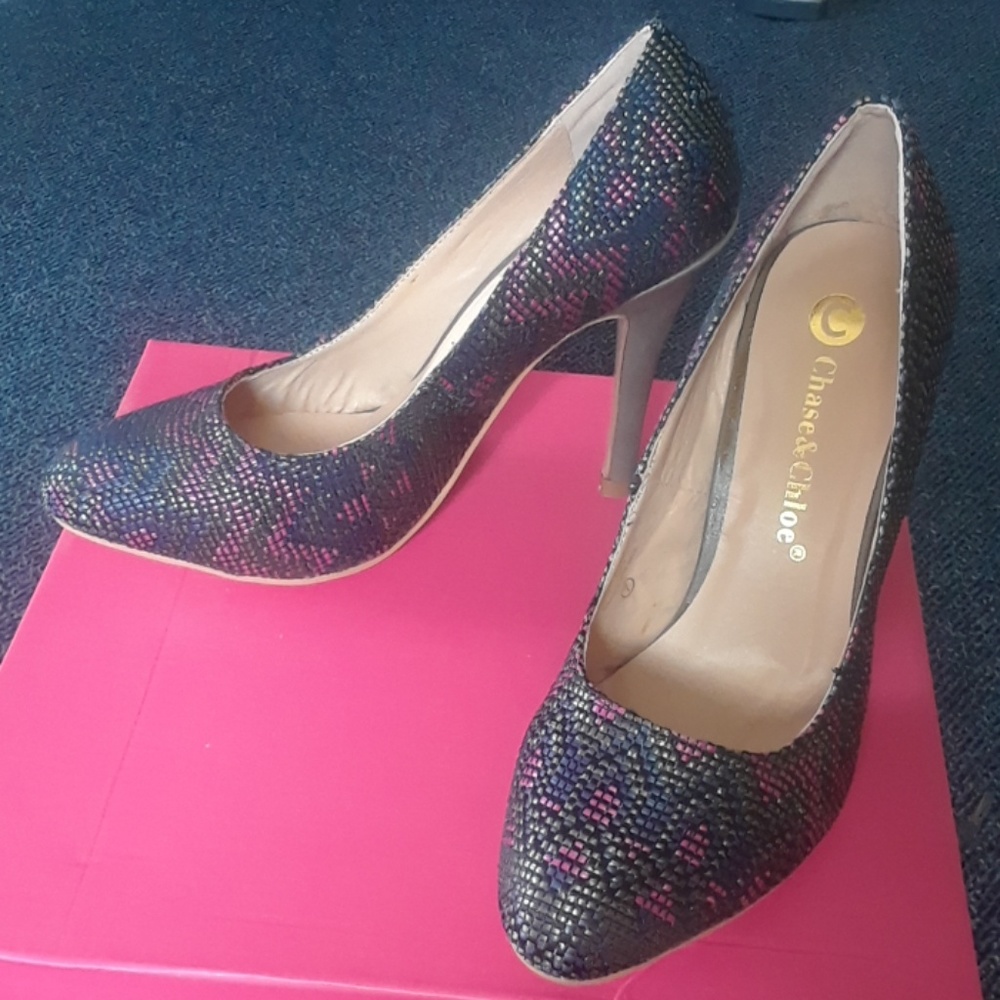 Women's Geometric Embellish Design Stiletto Pumps